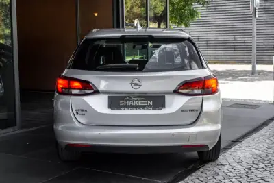 Opel Astra Sports Tourer 2018 - 9900 EUR, 225626 km - AUTO.MOTO.pt - 225626km - foto 10 de 34