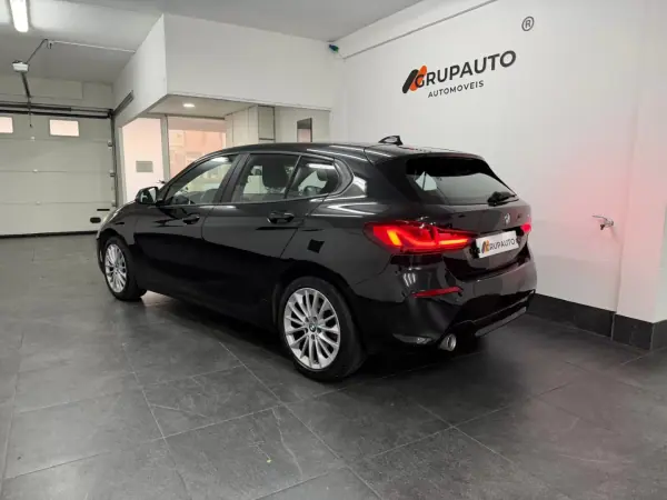 BMW 116 2020 - 19990 EUR, 120000 km - AUTO.MOTO.pt - 120000km - foto 5 de 26