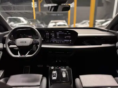 Audi Q6 e-tron 2025 - 64990 EUR, 16300 km - AUTO.MOTO.pt - 16300km - foto 9 de 25