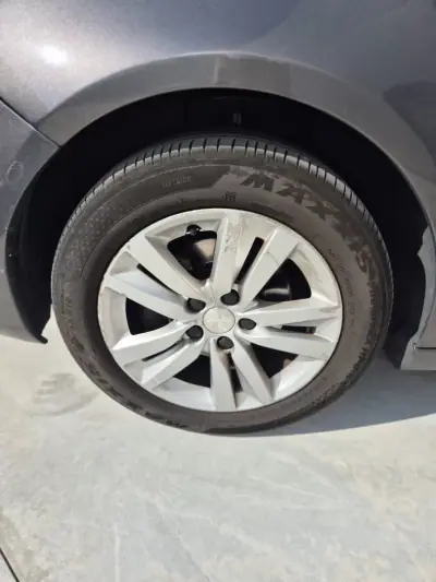 Peugeot 308 SW 2018 - 10500 EUR, 261000 km - 261000km - foto 33 de 38