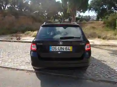 Skoda Fabia Break 2018 - 8900 EUR, 84000 km - AUTO.MOTO.pt - 84000km - foto 5 de 17