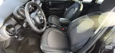 MINI 5 Portas 2016 - 12900 EUR, 190030 km - AUTO.MOTO.pt - 190030km - foto 12 de 12