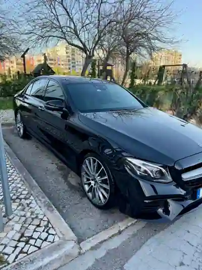 Mercedes-Benz E 300 2018 - 39000 EUR, 62500 km - AUTO.MOTO.pt - 62500km - foto 2 de 12