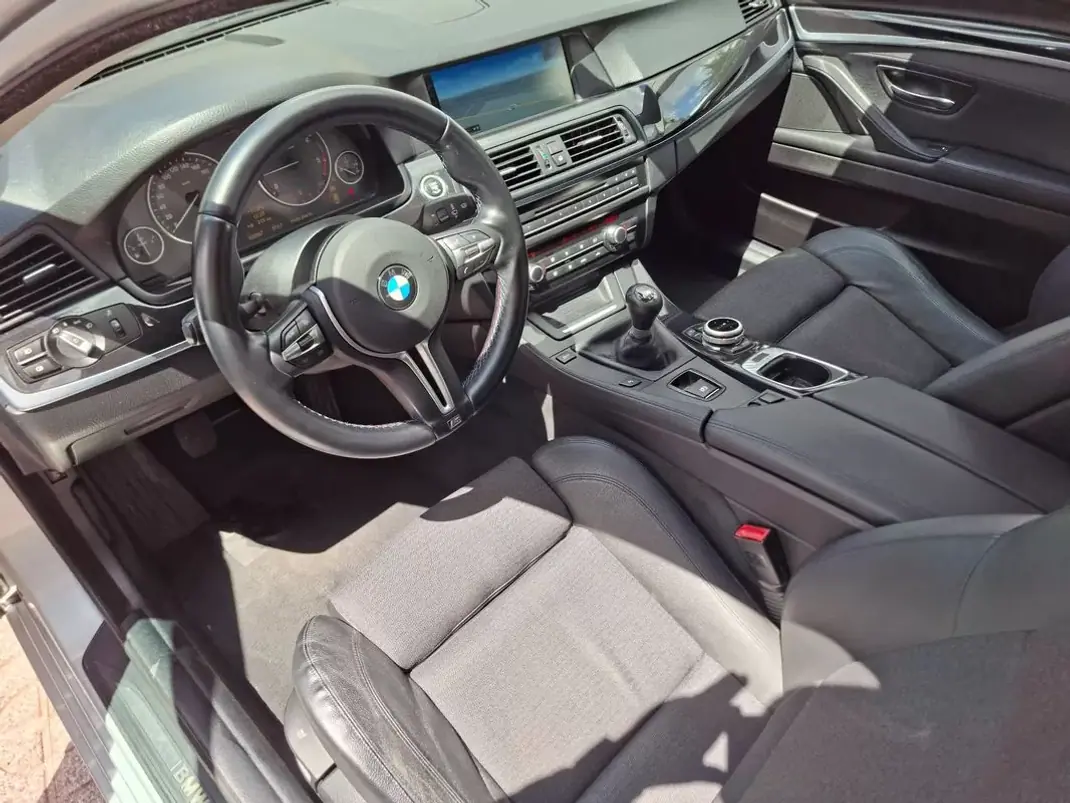 BMW 530e 2010 - 13500 EUR, 335567 km - AUTO.MOTO.pt - 335567km - foto 17 de 27