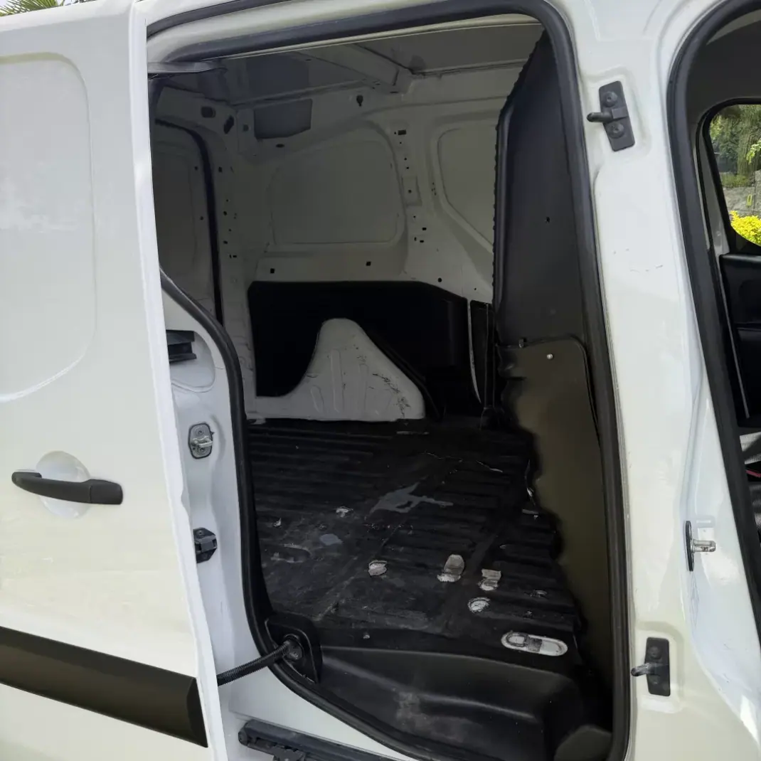 Citroën BERLINGO 1.6 HDI 600 C/AC 2018 - 10990 EUR, 190000 km - AUTO.MOTO.pt - 190000km - foto 15 de 15
