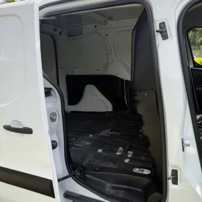 Citroën BERLINGO 1.6 HDI 600 C/AC 2018 - 10990 EUR, 190000 km - AUTO.MOTO.pt - 190000km - foto 15 de 15