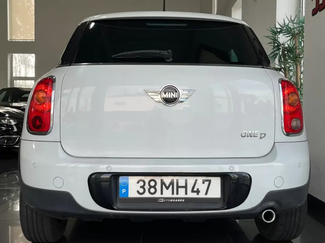 MINI Countryman 2011 - 9999 EUR, 208121 km - AUTO.MOTO.pt - 208121km - foto 9 de 21