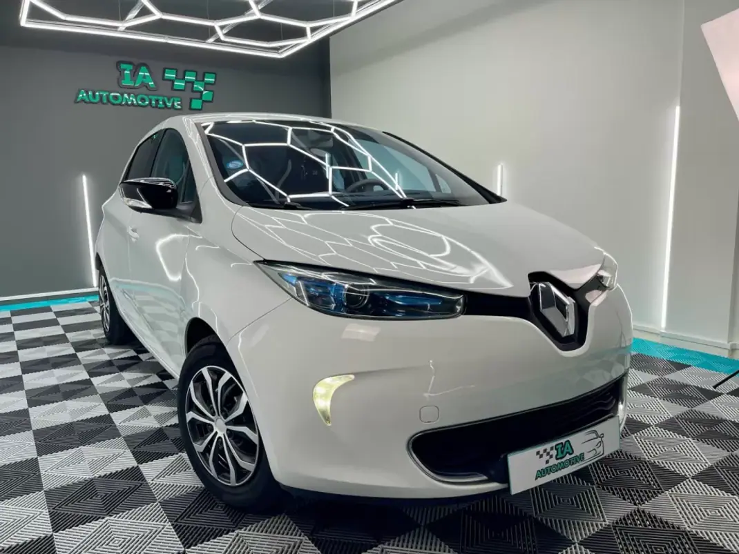 Renault Zoe 2016 - 8250 EUR, 26500 km - 26500km - foto 4 de 14