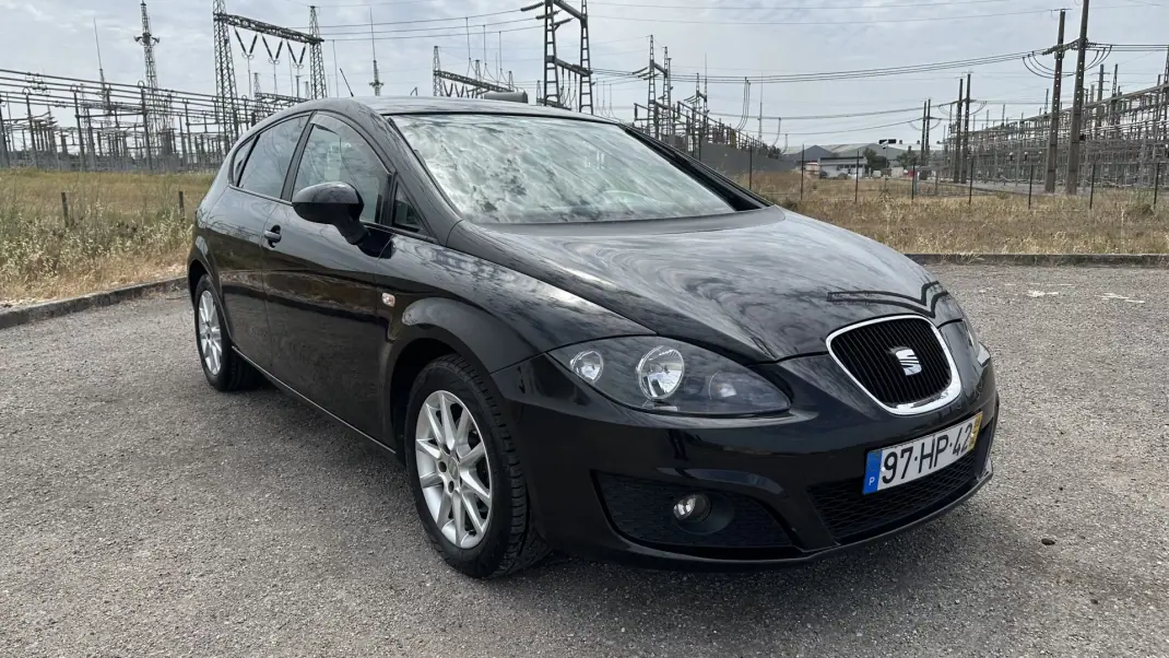 SEAT Leon 2009 - 6900 EUR, 250000 km - 250000km - foto 2 de 30