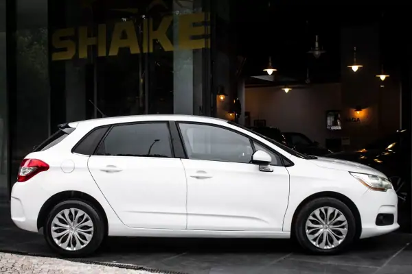 Citroën C4 2011 - 5790 EUR, 293492 km - AUTO.MOTO.pt - 293492km - foto 5 de 29