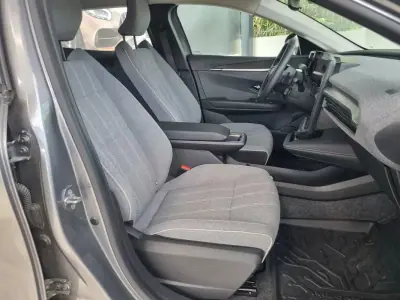 Renault Mégane E-Tech 2023 - 26900 EUR, 40000 km - AUTO.MOTO.pt - 40000km - foto 7 de 14