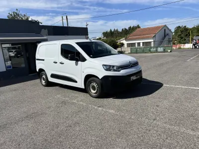 Citroën 2023 - 14900 EUR, 148151 km - 148151km - foto 6 de 12