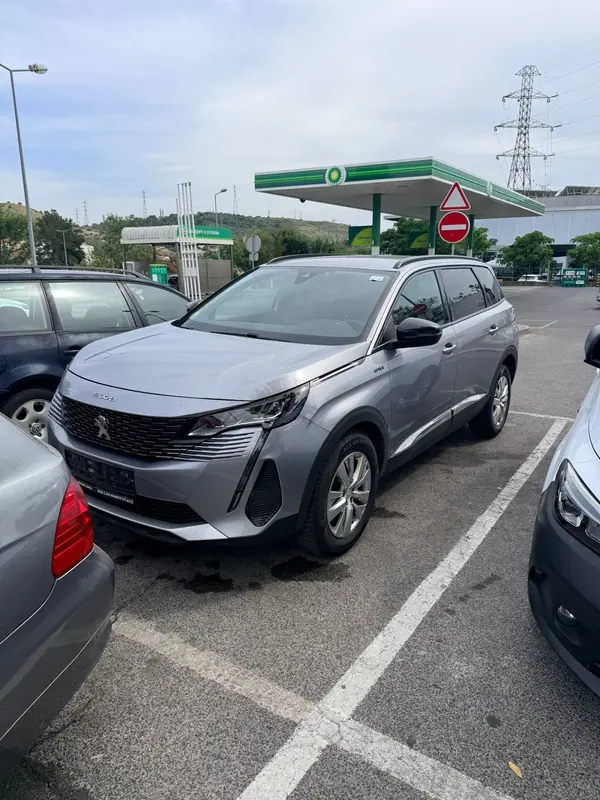 Peugeot 5008 2023 - 19500 EUR, 185000 km - AUTO.MOTO.pt - 185000km - foto 4 de 6