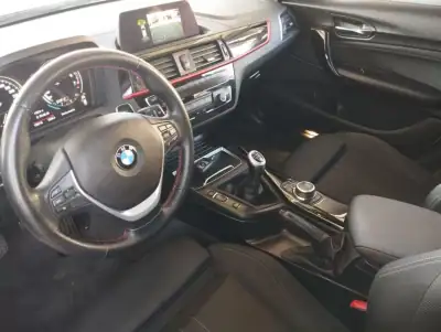 BMW 116 2018 - 16990 EUR, 136000 km - AUTO.MOTO.pt - 136000km - foto 11 de 19