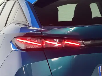 Peugeot 408 2022 - 28990 EUR, 46900 km - AUTO.MOTO.pt - 46900km - foto 18 de 30