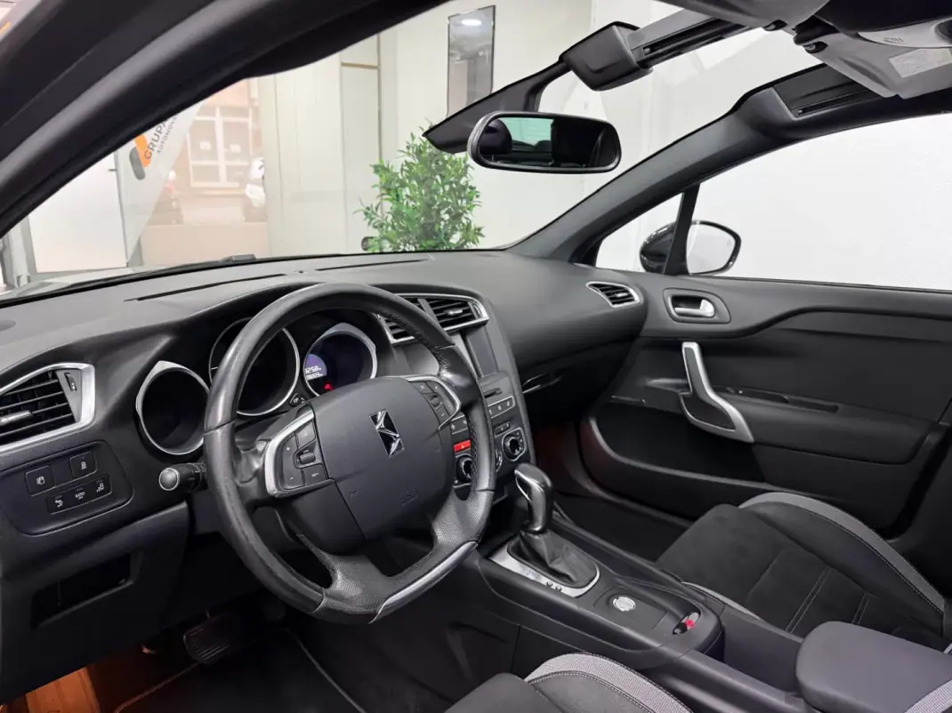 DS DS4 Crossback 2016 - 13990 EUR, 125000 km - AUTO.MOTO.pt - 125000km - foto 7 de 23