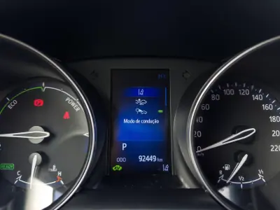 Toyota C-HR 2019 - 22990 EUR, 92000 km - AUTO.MOTO.pt - 92000km - foto 31 de 43