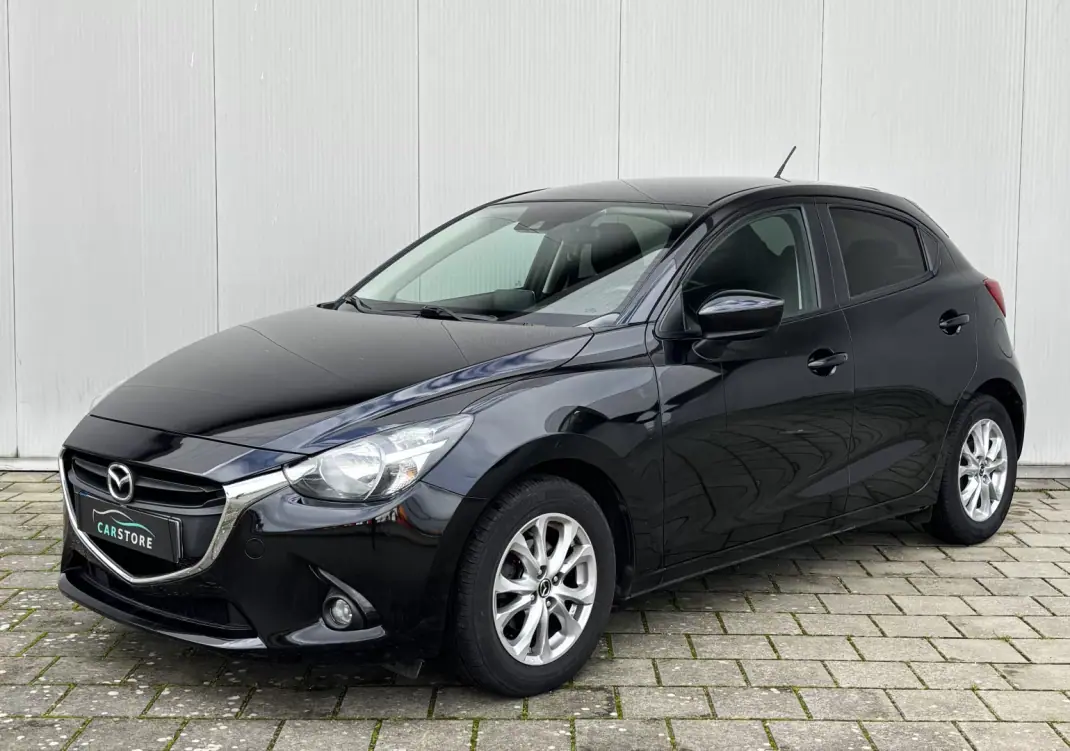 Mazda 2 2015 - 11500 EUR, 75000 km - AUTO.MOTO.pt - 75000km - foto 1 de 33