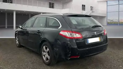 Peugeot 508 SW 2018 - 7999 EUR, 199950 km - AUTO.MOTO.pt - 199950km - foto 4 de 10