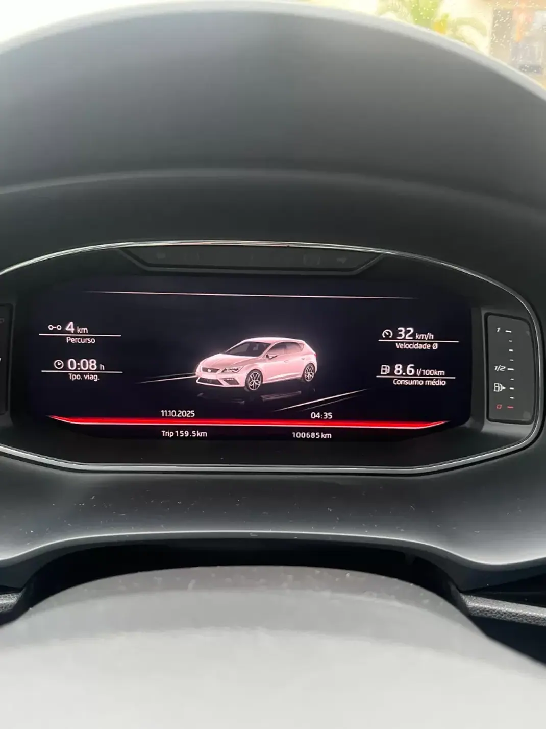 SEAT Leon 2019 - 16750 EUR, 99000 km - AUTO.MOTO.pt - 99000km - foto 11 de 17