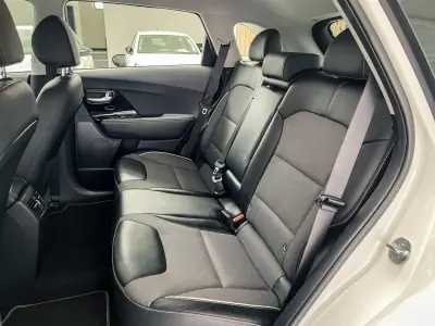 Kia e-Niro 2021 - 21900 EUR, 58000 km - AUTO.MOTO.pt - 58000km - foto 10 de 21