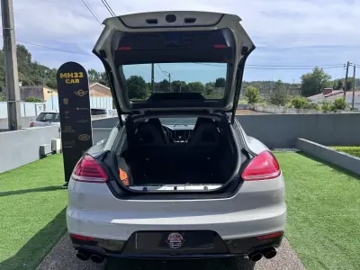 Porsche Panamera 2015 - 35000 EUR, 159000 km - AUTO.MOTO.pt - 159000km - foto 17 de 67