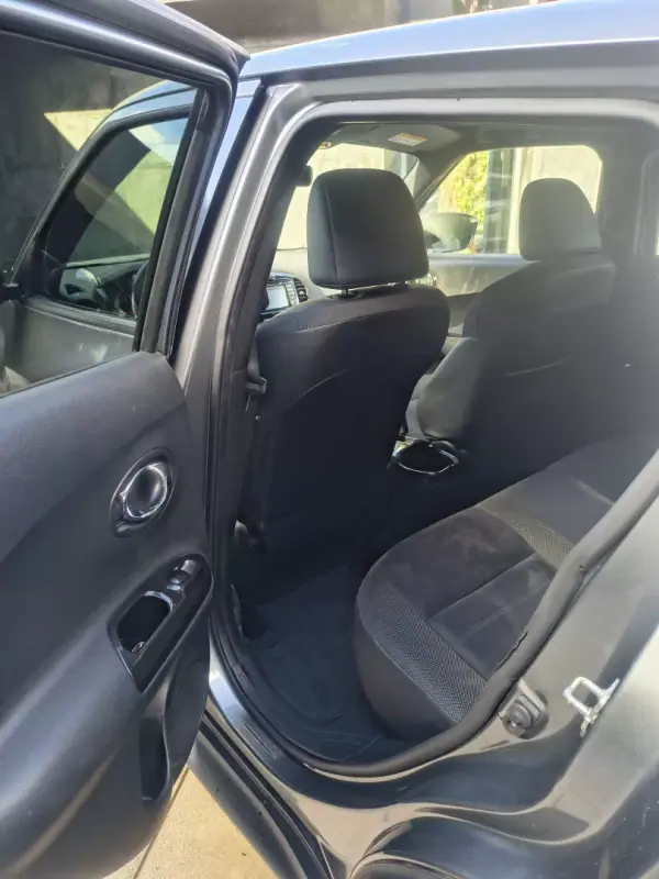 Nissan Juke 2017 - 12750 EUR, 136000 km - AUTO.MOTO.pt - 136000km - foto 13 de 23