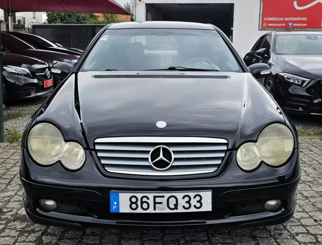 Mercedes-Benz C 220 2002 - 7500 EUR, 300000 km - AUTO.MOTO.pt - 300000km - foto 19 de 22