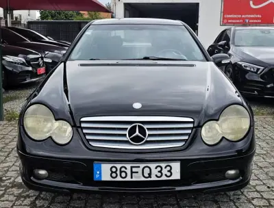 Mercedes-Benz C 220 2002 - 7500 EUR, 300000 km - AUTO.MOTO.pt - 300000km - foto 19 de 22