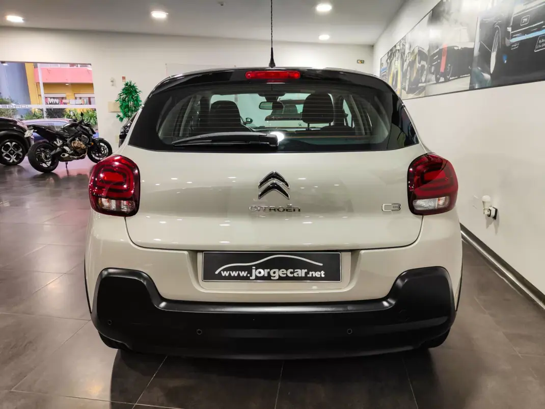 Citroën C3 2017 - 10990 EUR, 99000 km - AUTO.MOTO.pt - 99000km - foto 17 de 58