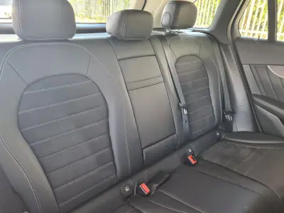 Mercedes-Benz GLC 300 2021 - 46990 EUR, 61000 km - AUTO.MOTO.pt - 61000km - foto 18 de 29