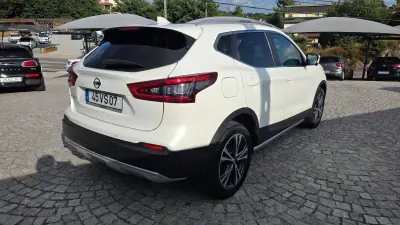 Nissan Qashqai 2018 - 19250 EUR, 62000 km - AUTO.MOTO.pt - 62000km - foto 5 de 18
