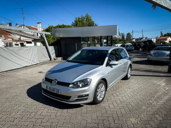 Volkswagen Golf 2013 - 13800 EUR, 155000 km - AUTO.MOTO.pt - 155000km - foto 11 de 12