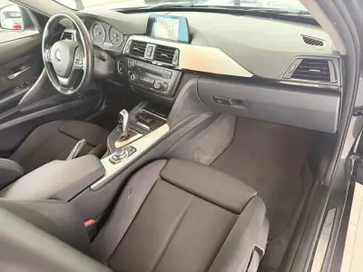 BMW 318 2015 - 13250 EUR, 255290 km - AUTO.MOTO.pt - 255290km - foto 6 de 27