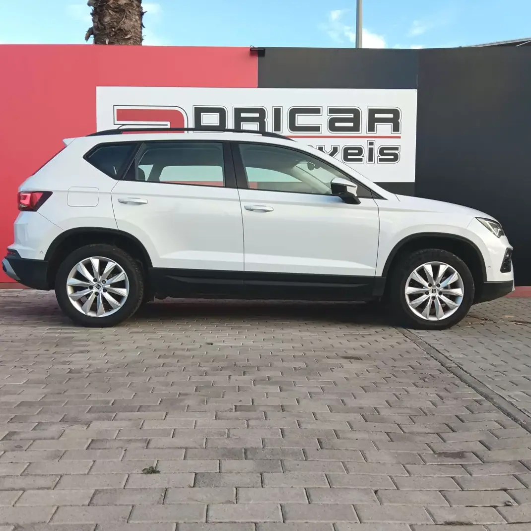 SEAT Ateca 2022 - 22500 EUR, 104680 km - AUTO.MOTO.pt - 104680km - foto 8 de 27