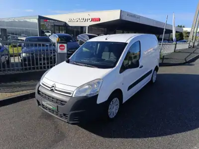 Citroën BERLINGO 3 LUGARES 2017 - 9000 EUR, 220000 km - AUTO.MOTO.pt - 220000km - foto 2 de 30