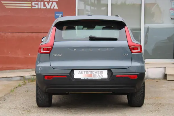 Volvo XC 40 2019 - 18900 EUR, 212000 km - AUTO.MOTO.pt - 212000km - foto 12 de 30