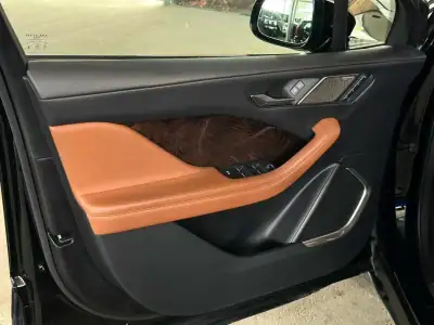 Jaguar I-Pace 2019 - 29900 EUR, 119990 km - AUTO.MOTO.pt - 119990km - foto 14 de 37