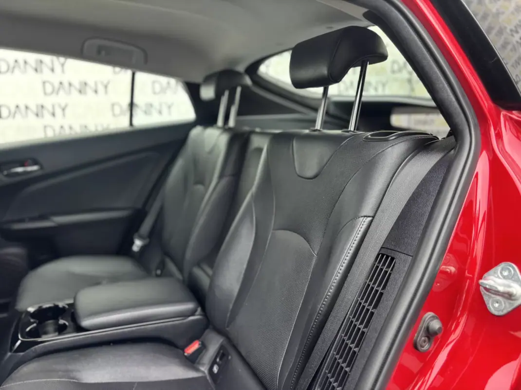 Toyota Prius 2019 - 19900 EUR, 111000 km - 111000km - foto 10 de 21