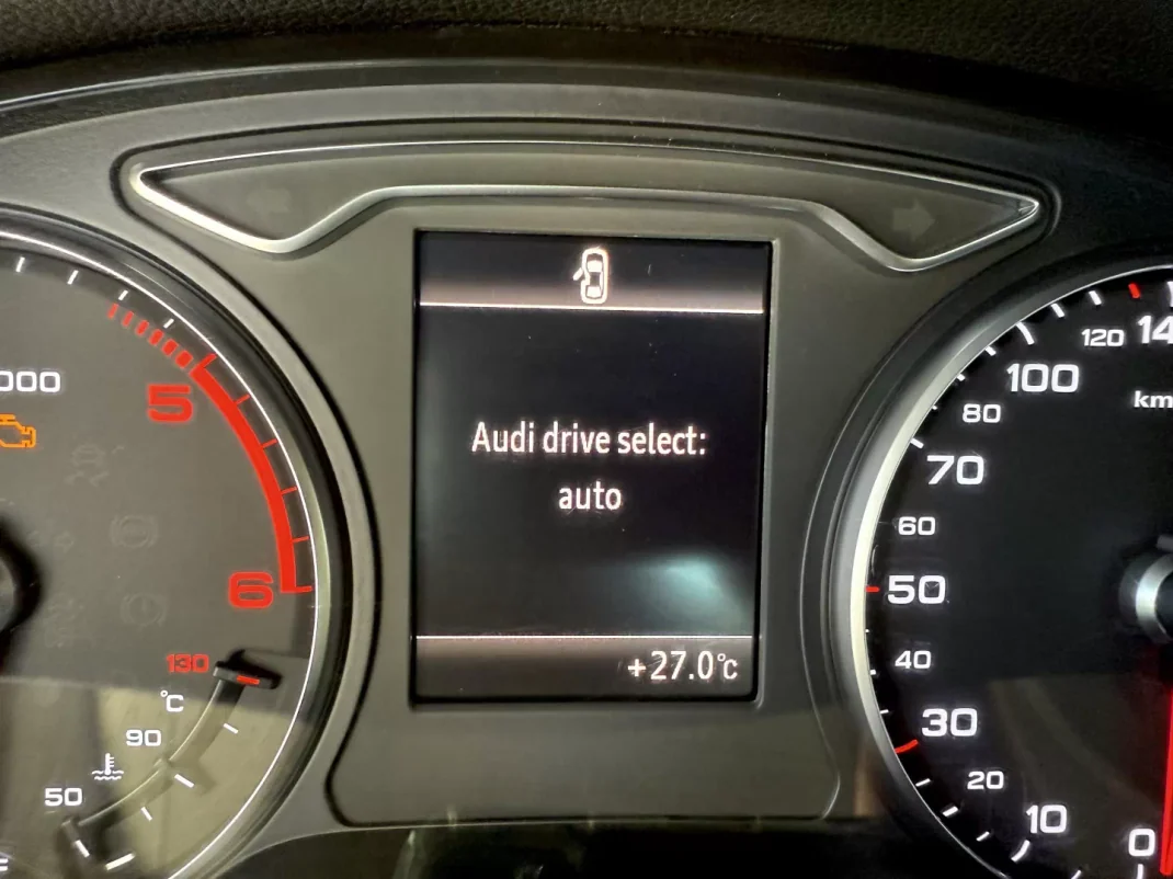 Audi A3 Sportback 2016 - 16000 EUR, 158000 km - AUTO.MOTO.pt - 158000km - foto 82 de 94