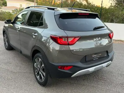 Kia Stonic 2023 - 17699 EUR, 30000 km - 30000km - foto 4 de 14