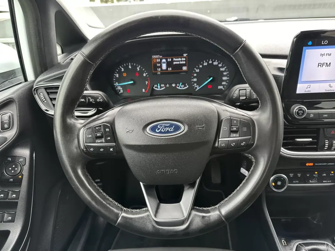 Ford Fiesta 2022 - 15200 EUR, 120000 km - 120000km - foto 29 de 57