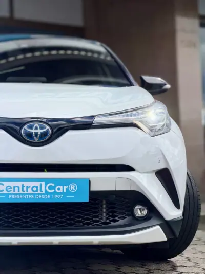 Toyota C-HR 2019 - 23950 EUR, 80000 km - 80000km - foto 27 de 31