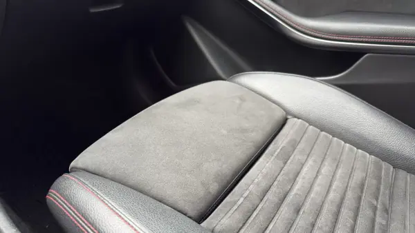 Mercedes-Benz CLA 200 2017 - 21800 EUR, 181000 km - AUTO.MOTO.pt - 181000km - foto 48 de 55