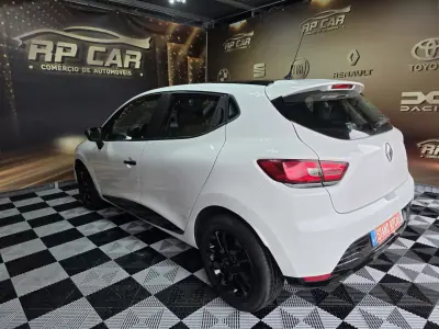 Renault Clio 2014 - 8990 EUR, 189000 km - AUTO.MOTO.pt - 189000km - foto 8 de 15
