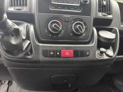 Citroën JUMPER 2.0 Blue Hdi L 2 H 2 2020 - 21490 EUR, 89300 km - AUTO.MOTO.pt - 89300km - foto 30 de 31