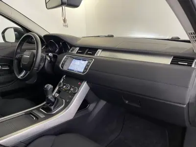 Land Rover Range Rover Evoque 2017 - 16950 EUR, 149900 km - AUTO.MOTO.pt - 149900km - foto 16 de 32