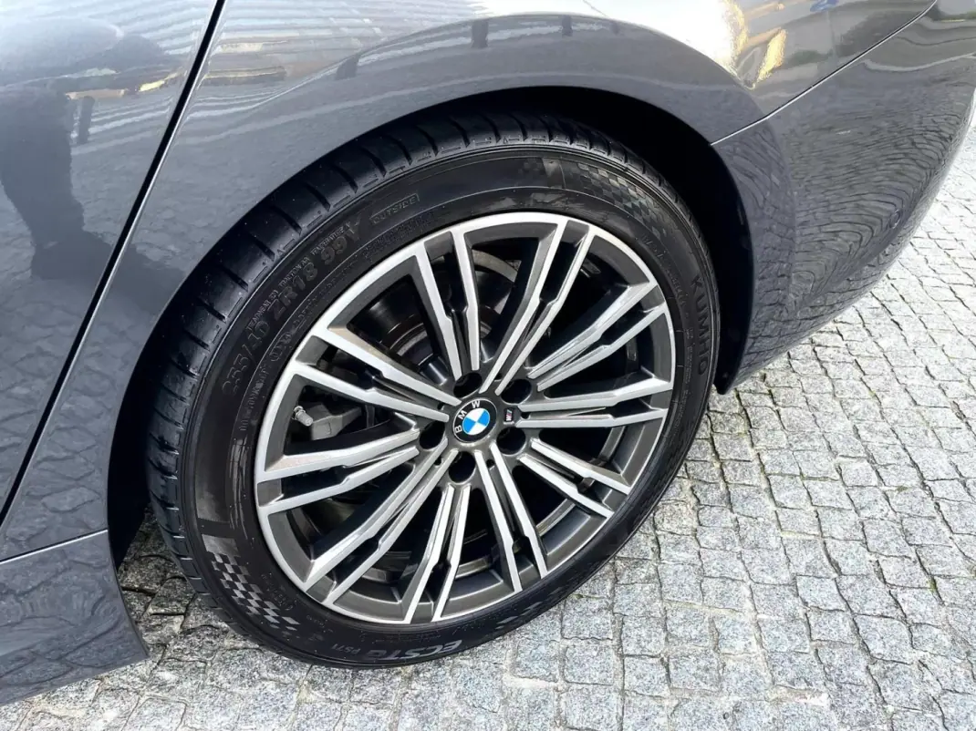 BMW 318 2021 - 30750 EUR, 99800 km - 99800km - foto 9 de 20