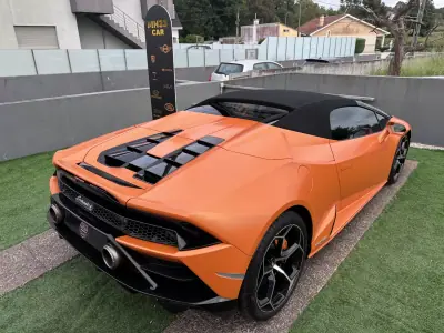 Lamborghini Huracán Spyder 2022 - 398000 EUR, 40000 km - AUTO.MOTO.pt - 40000km - foto 26 de 55