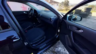 Audi A1 Sportback 2014 - 10999 EUR, 159000 km - AUTO.MOTO.pt - 159000km - foto 20 de 37